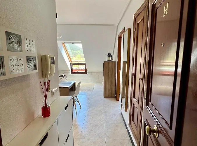 Entre Montana Y Rio * Unquera